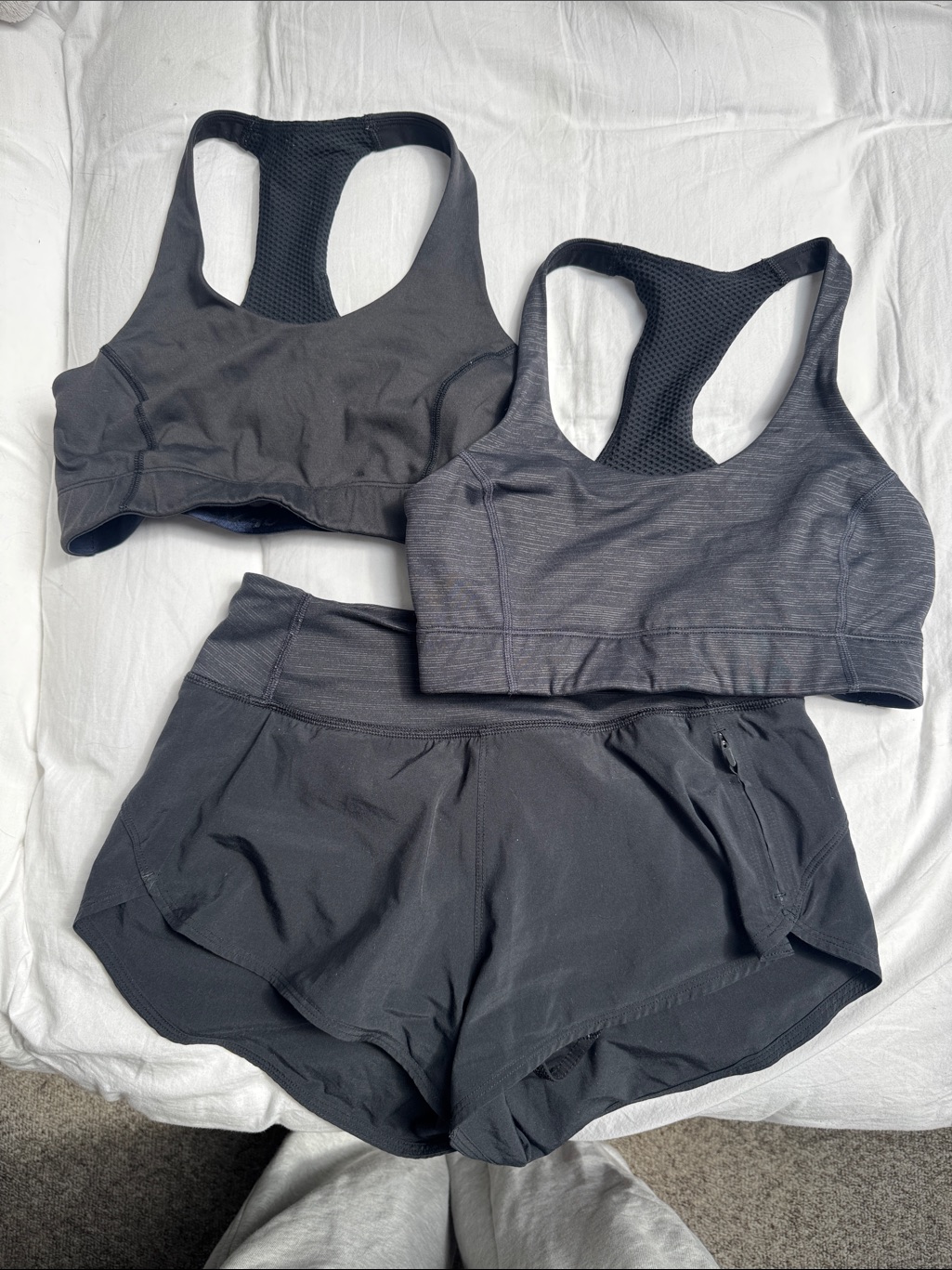 Lot Of 2 Outdoor Voices Doing Things Bra And 1 Pair Of Hudson Shorts Black Sz Xs